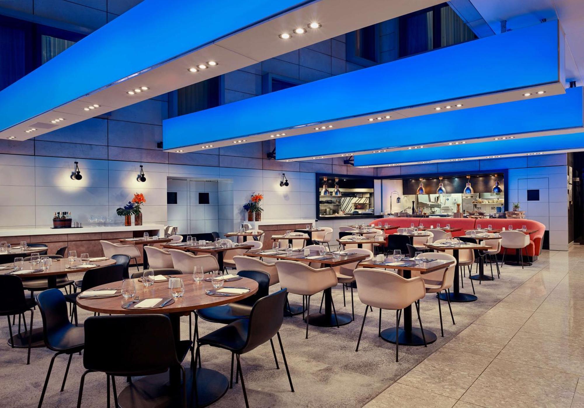 Park Plaza County Hall Hotel Londra